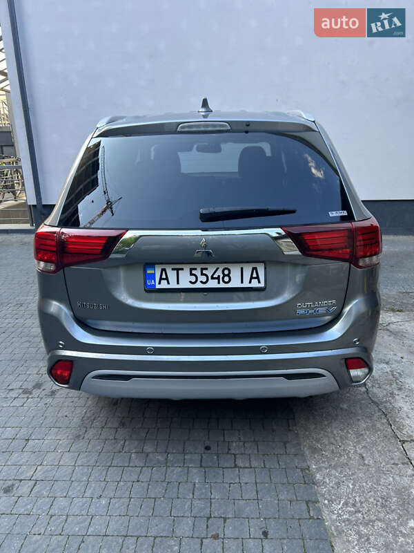 Mitsubishi Outlander 2018