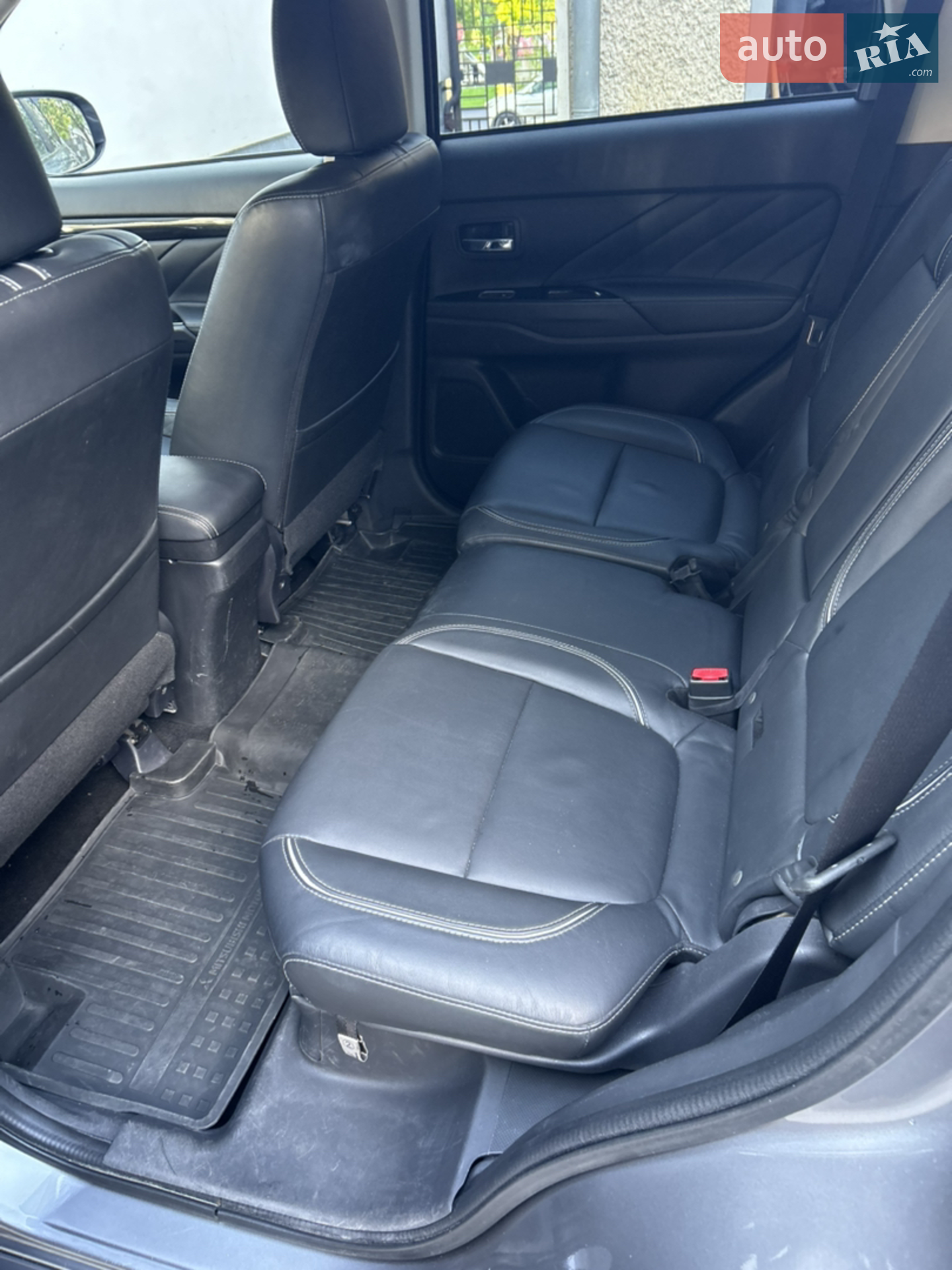 2018 Mitsubishi Outlander - мініатюра 16