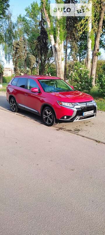 Позашляховик / Кросовер Mitsubishi Outlander 2019 в Запоріжжі