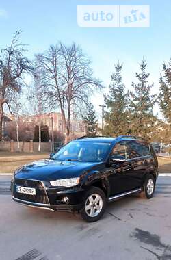 Позашляховик / Кросовер Mitsubishi Outlander 2011 в Чернівцях