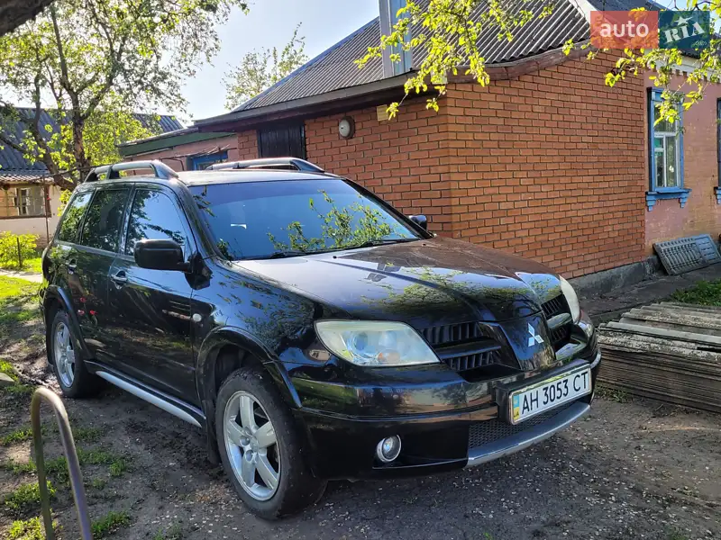 Mitsubishi Outlander
