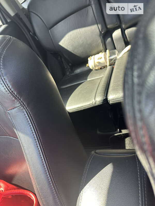 Позашляховик / Кросовер Mitsubishi Outlander 2008 в Звенигородці