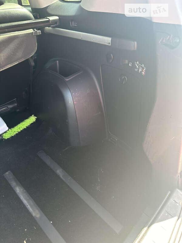 Позашляховик / Кросовер Mitsubishi Outlander 2008 в Звенигородці