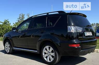 Mitsubishi Outlander 2010