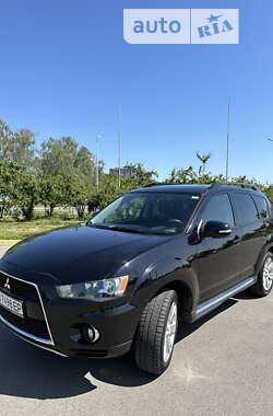 Позашляховик / Кросовер Mitsubishi Outlander 2010 в Бучі