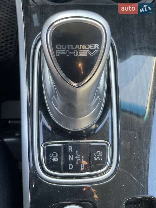 Внедорожник / Кроссовер Mitsubishi Outlander 2018 в Дрогобыче