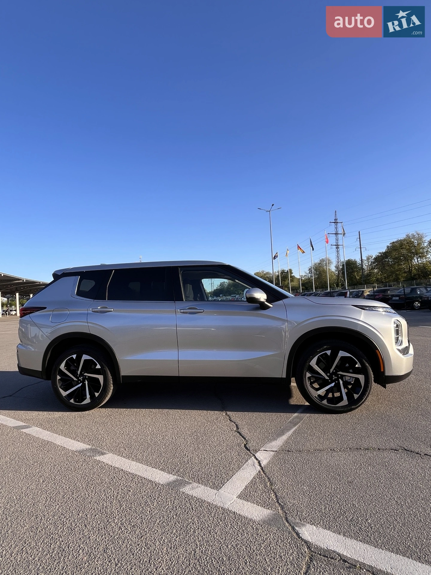 2021 Mitsubishi Outlander - мініатюра 10
