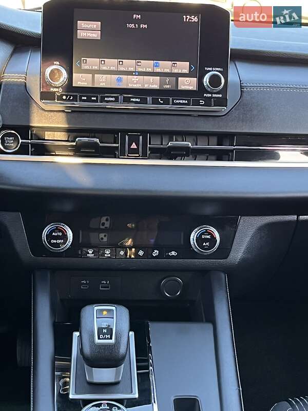 Позашляховик / Кросовер Mitsubishi Outlander 2021 в Запоріжжі