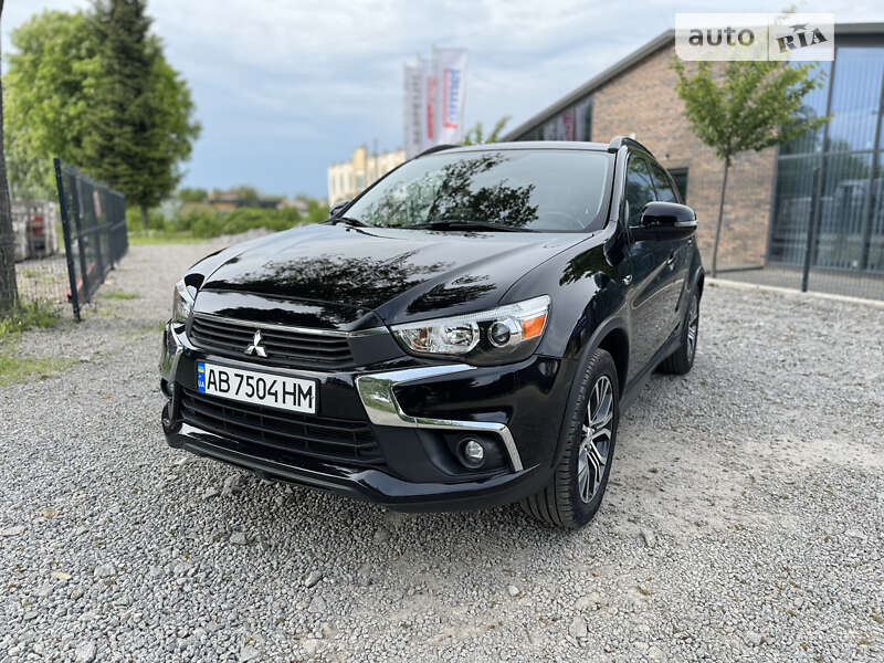 Внедорожник / Кроссовер Mitsubishi Outlander 2016 в Виннице