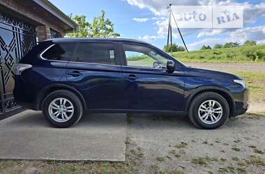 Mitsubishi Outlander 2014