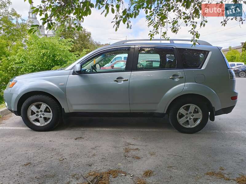 Позашляховик / Кросовер Mitsubishi Outlander 2007 в Вінниці