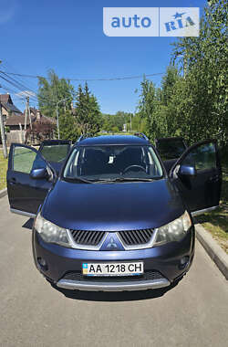 Позашляховик / Кросовер Mitsubishi Outlander 2008 в Києві