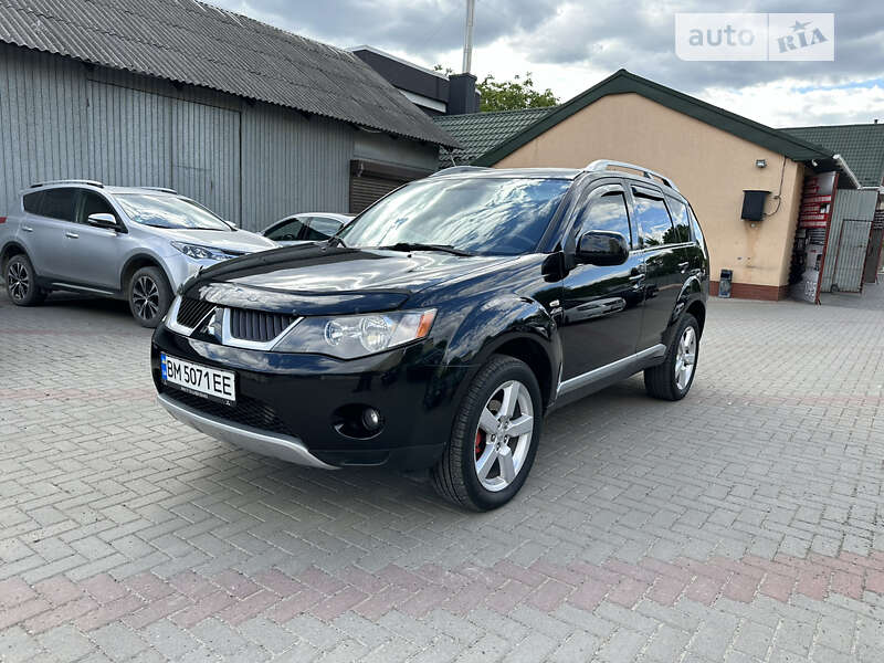 Позашляховик / Кросовер Mitsubishi Outlander 2008 в Чернівцях