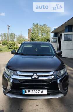 Mitsubishi Outlander 2016