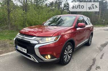 Mitsubishi Outlander 2019