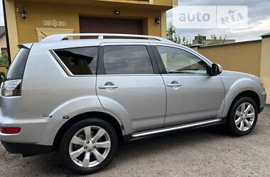 Внедорожник / Кроссовер Mitsubishi Outlander 2011 в Львове