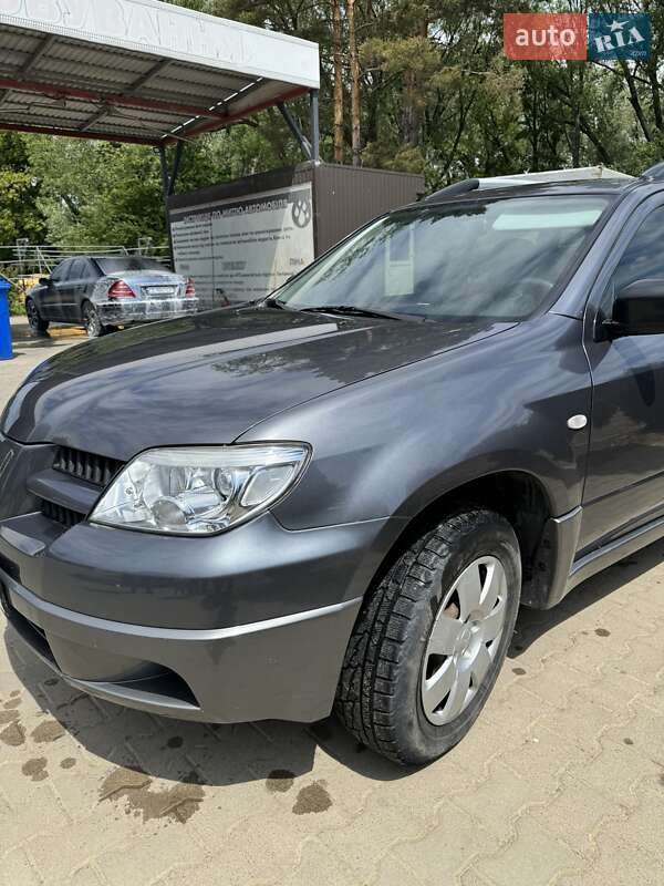 Внедорожник / Кроссовер Mitsubishi Outlander 2008 в Черновцах