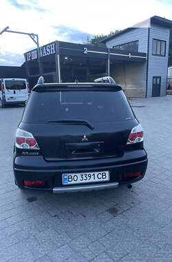 Позашляховик / Кросовер Mitsubishi Outlander 2007 в 