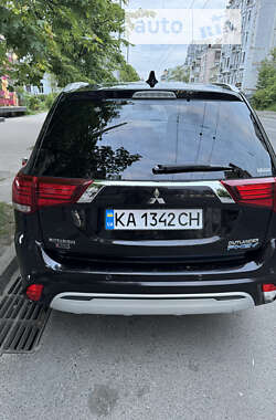 Mitsubishi Outlander 2018