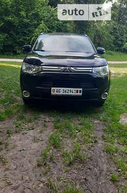 Mitsubishi Outlander 2013