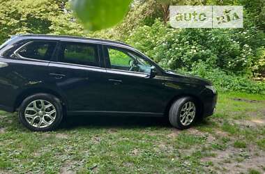 Внедорожник / Кроссовер Mitsubishi Outlander 2013 в Тернополе