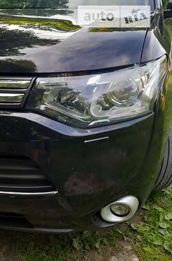 Внедорожник / Кроссовер Mitsubishi Outlander 2013 в Тернополе