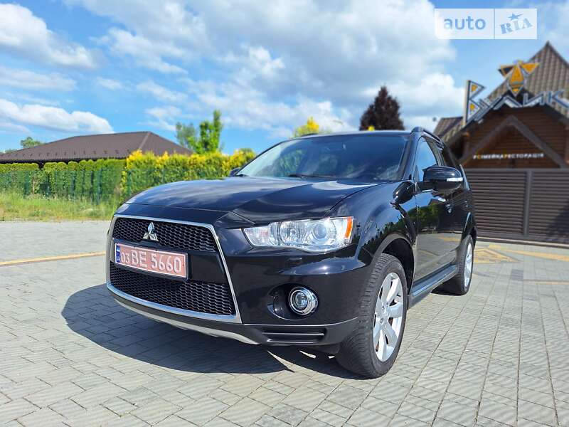 Позашляховик / Кросовер Mitsubishi Outlander 2012 в Стрию