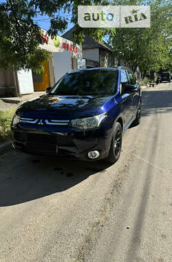 Позашляховик / Кросовер Mitsubishi Outlander 2012 в Білгороді-Дністровському