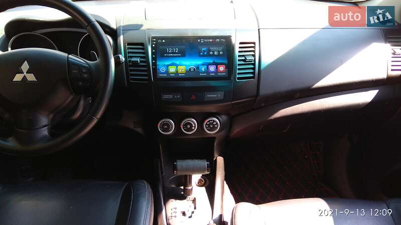 Внедорожник / Кроссовер Mitsubishi Outlander 2007 в Костополе