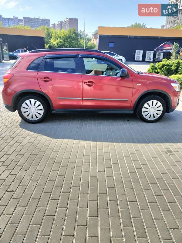 Позашляховик / Кросовер Mitsubishi Outlander 2013 в Дніпрі