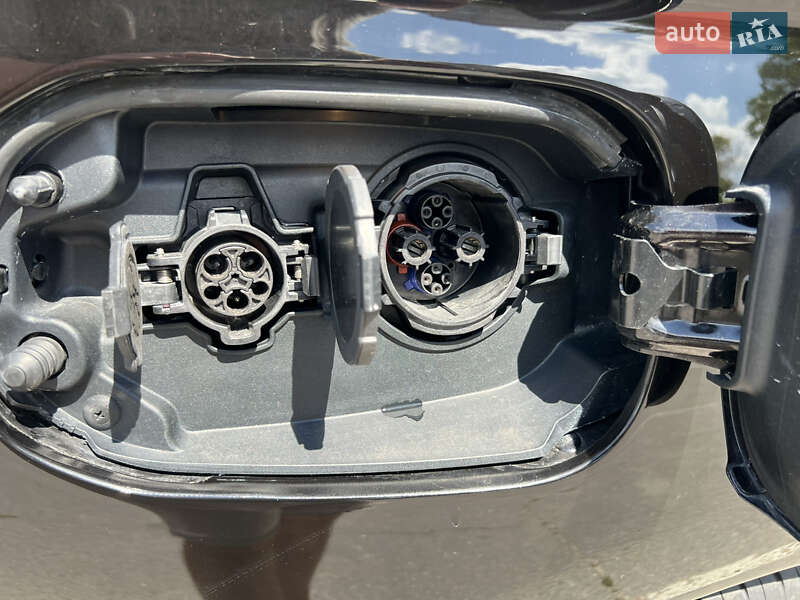 Позашляховик / Кросовер Mitsubishi Outlander 2017 в Кропивницькому