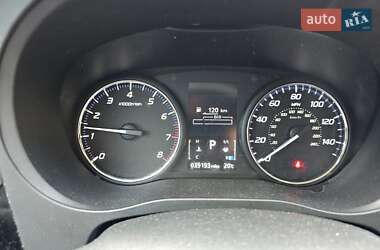 Внедорожник / Кроссовер Mitsubishi Outlander 2018 в Киеве