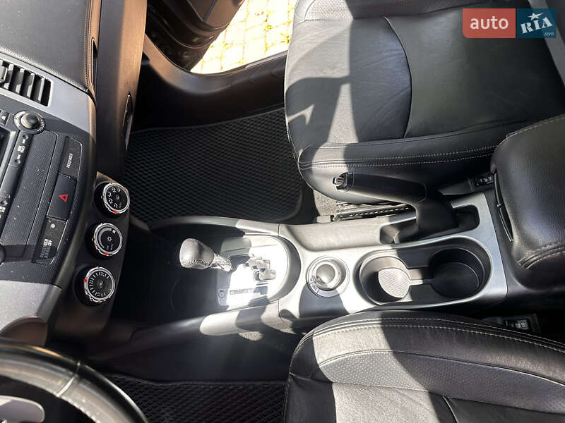 Позашляховик / Кросовер Mitsubishi Outlander 2010 в Чернівцях