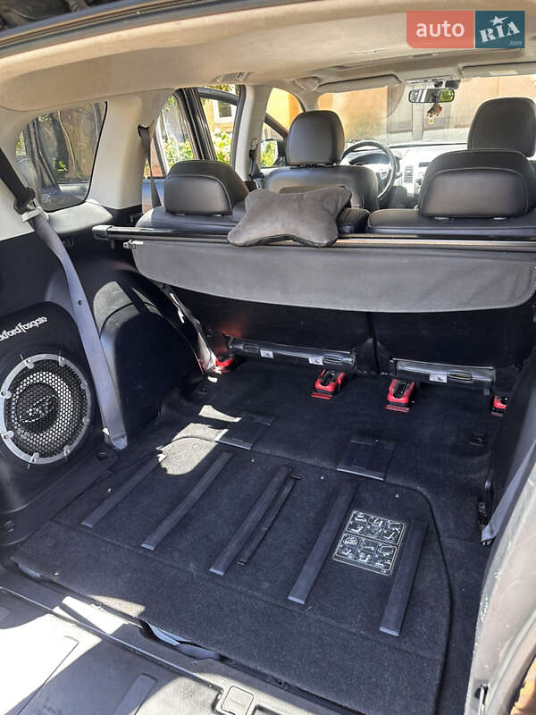 Позашляховик / Кросовер Mitsubishi Outlander 2010 в Чернівцях