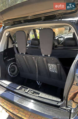 Внедорожник / Кроссовер Mitsubishi Outlander 2010 в 
