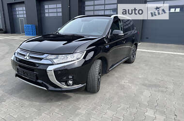 Mitsubishi Outlander 2016