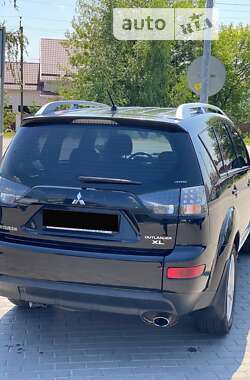 Позашляховик / Кросовер Mitsubishi Outlander 2008 в Києві