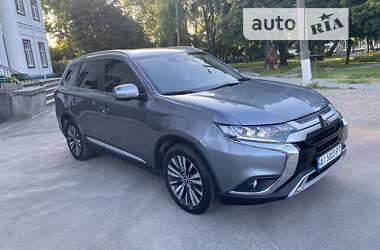 Позашляховик / Кросовер Mitsubishi Outlander 2020 в Білій Церкві