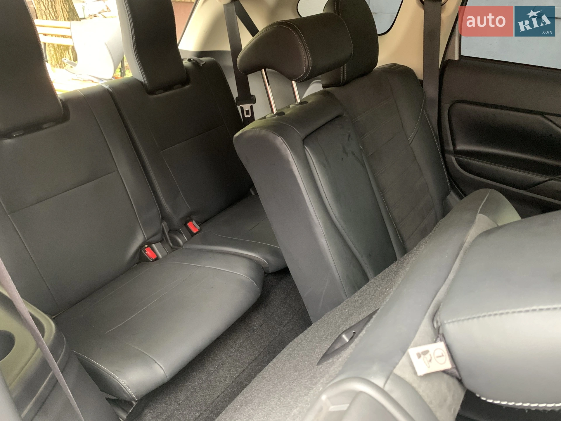 2020 Mitsubishi Outlander - мініатюра 15