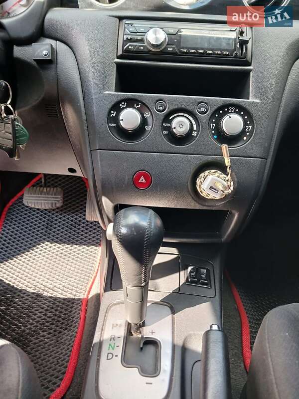 Внедорожник / Кроссовер Mitsubishi Outlander 2004 в Тернополе фото 19 Внедорожник / Кроссовер Mitsubishi Outlander 2004 в Тернополе