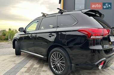 Внедорожник / Кроссовер Mitsubishi Outlander 2020 в Львове