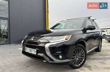 Mitsubishi Outlander 2020