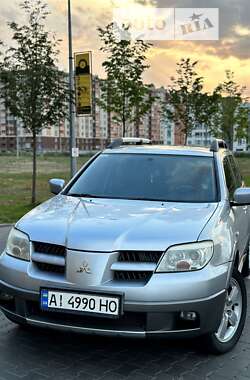 Внедорожник / Кроссовер Mitsubishi Outlander 2005 в Софиевской Борщаговке