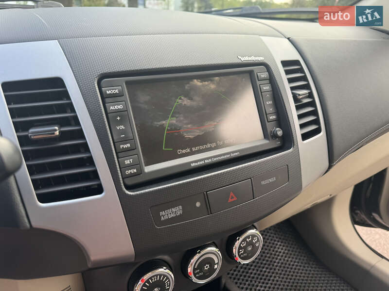 Внедорожник / Кроссовер Mitsubishi Outlander 2012 в Чернигове