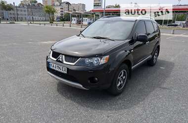 Позашляховик / Кросовер Mitsubishi Outlander 2008 в Києві