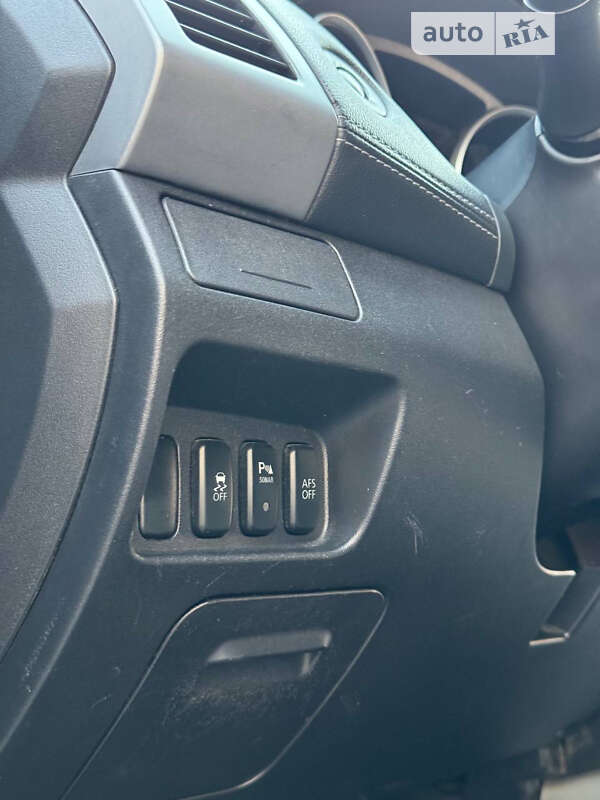 Внедорожник / Кроссовер Mitsubishi Outlander 2011 в Дубно