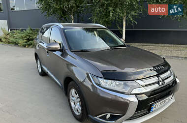 Mitsubishi Outlander 2016