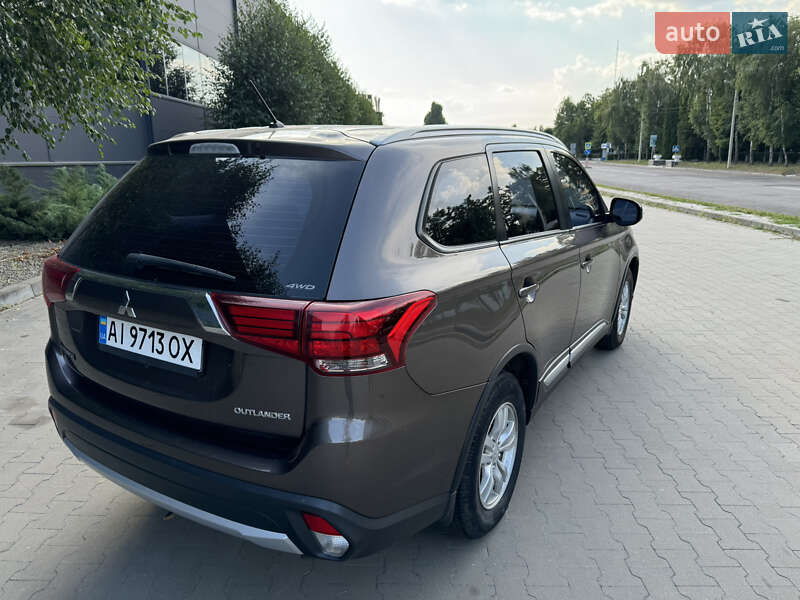 Внедорожник / Кроссовер Mitsubishi Outlander 2016 в Белой Церкви фото 9 Внедорожник / Кроссовер Mitsubishi Outlander 2016 в Белой Церкви