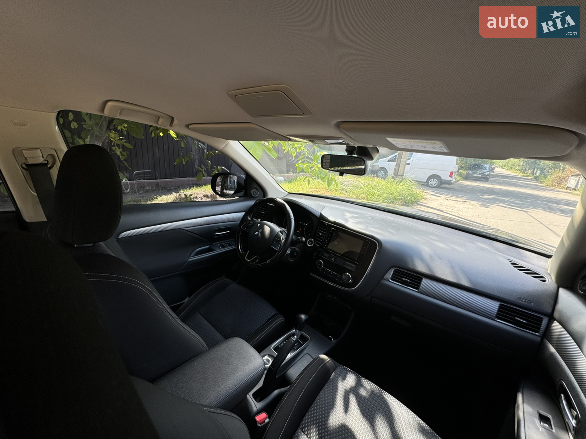 2016 Mitsubishi Outlander - мініатюра 43