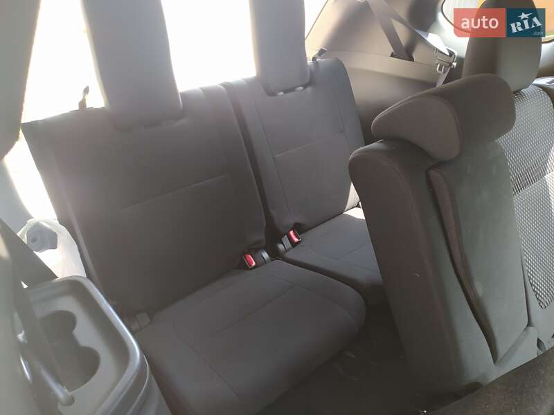 Внедорожник / Кроссовер Mitsubishi Outlander 2017 в Одессе